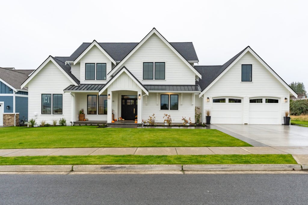 autumn farmhouse home