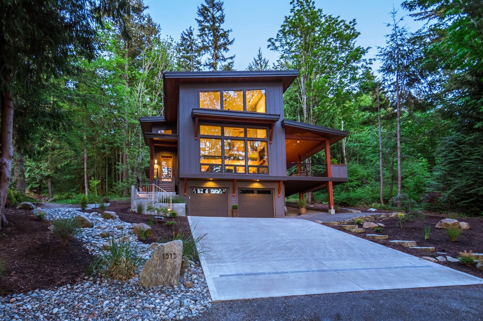 contemporary chuckanut home